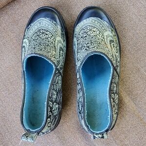 Windriver  Paisley Women's Rubbers in Black and Cream